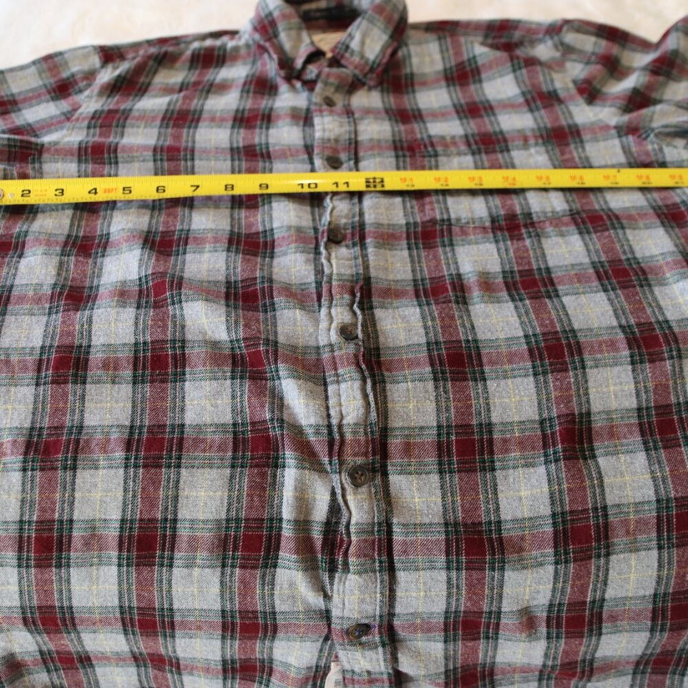 St John's Bay Quality Menswear 100% Cotton Flannel Plaid Button Down Size Medium - Picture 8 of 15